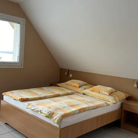 Pensjonat Navay Vendeghaz