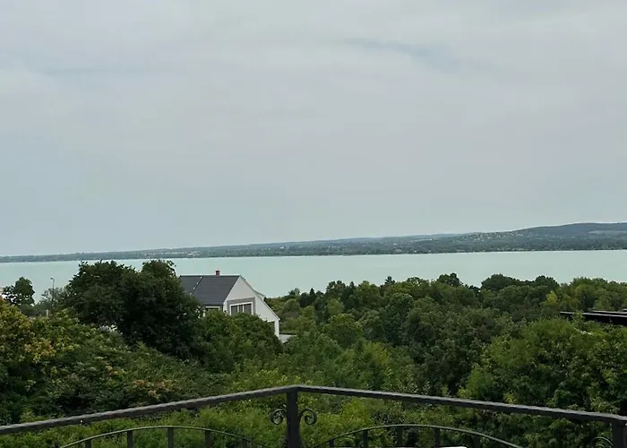 Konukevi Navay Vendeghaz