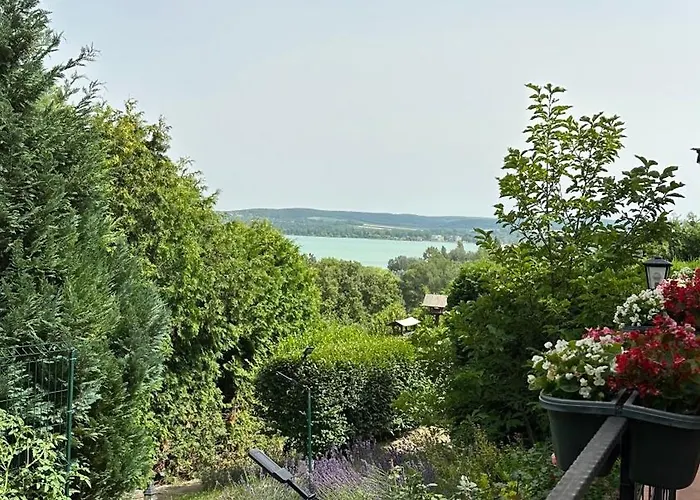 Navay Vendeghaz Gasthof Tihany