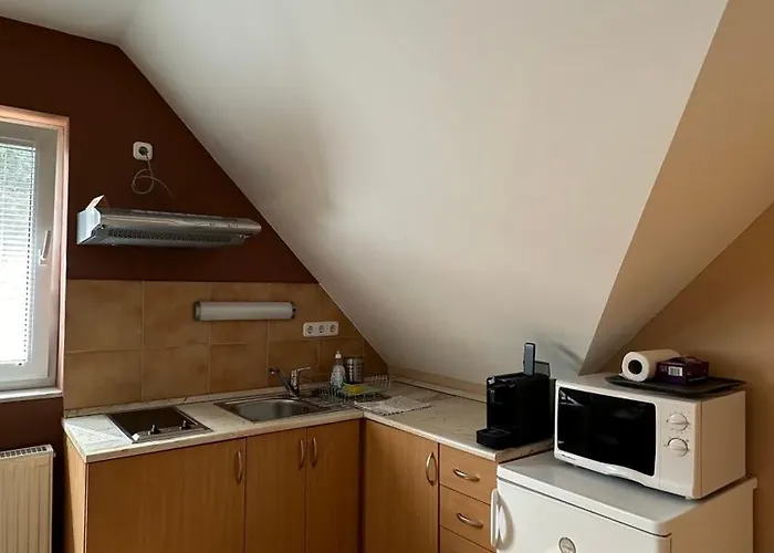 Navay Vendeghaz 3* Tihany