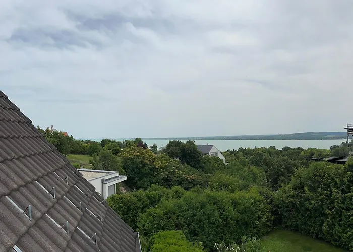 Navay Vendeghaz 3* Tihany