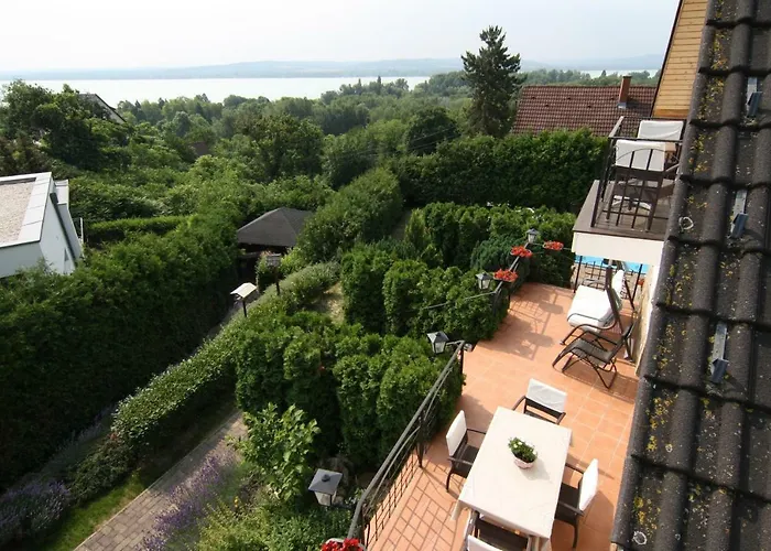 Navay Vendeghaz Tihany